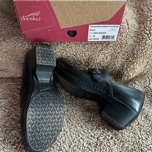 Dansko Tamara Burnished Fell grain leather shoes. Size 39 8-8.5
